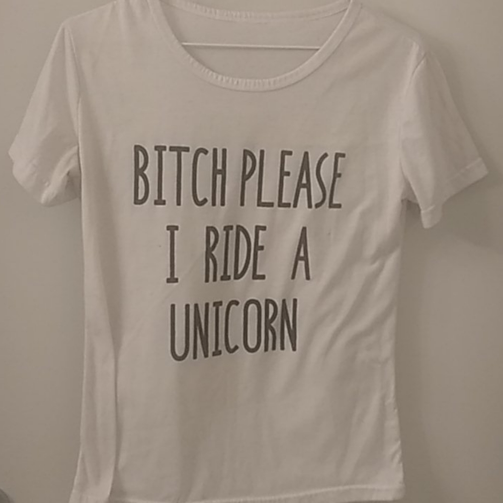 Bitch please I ride a unicorn tee 🦄